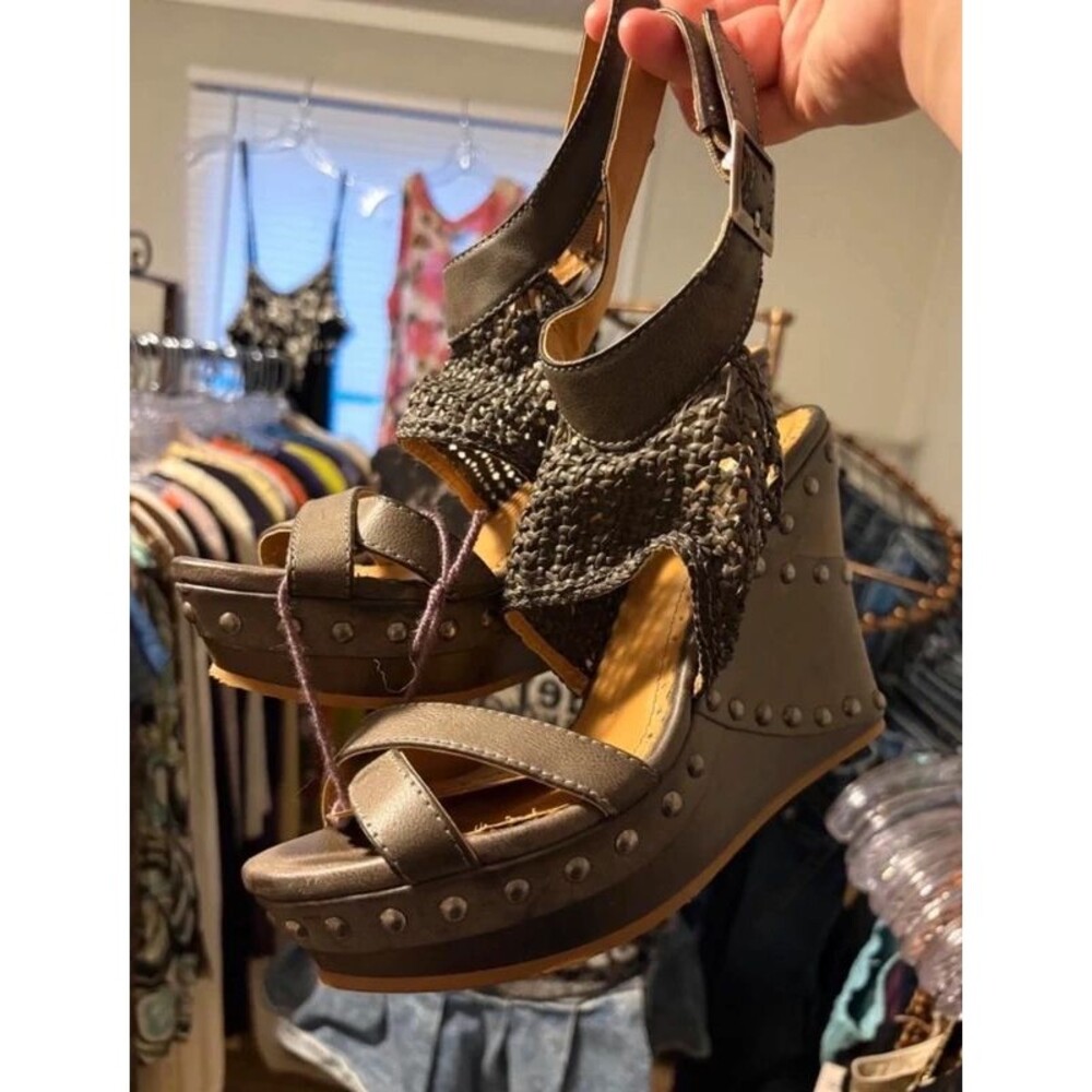not rated heels